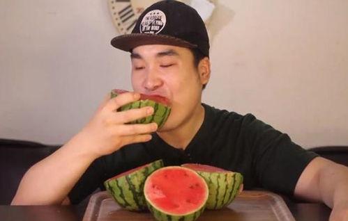 网红吃瓜在线免费观看,免费在线观看，揭秘娱乐圈幕后风云  第1张